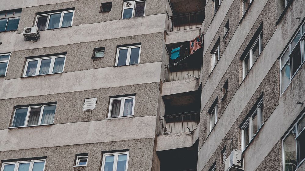 住宅社区监控场景 · 公寓住宅楼